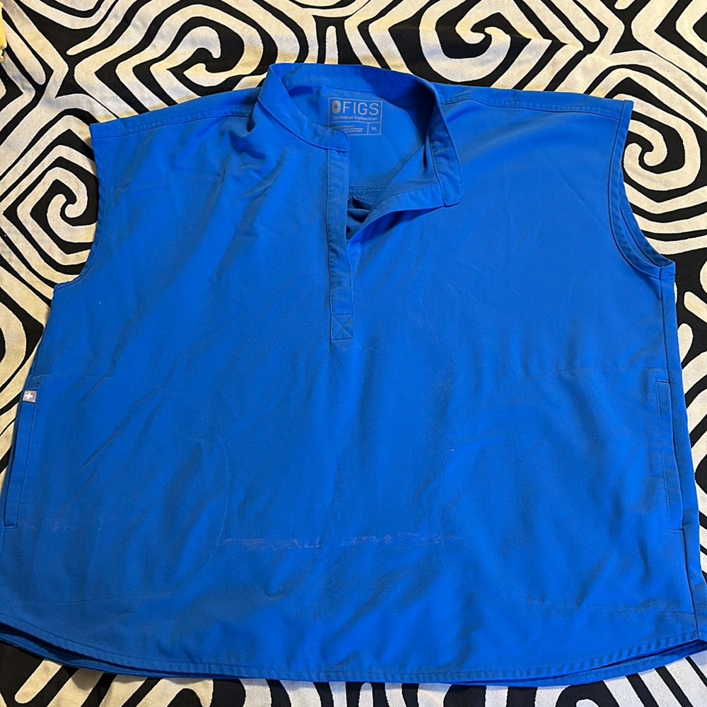 Figs Scrub top on Royal blue.  Make me and offer!